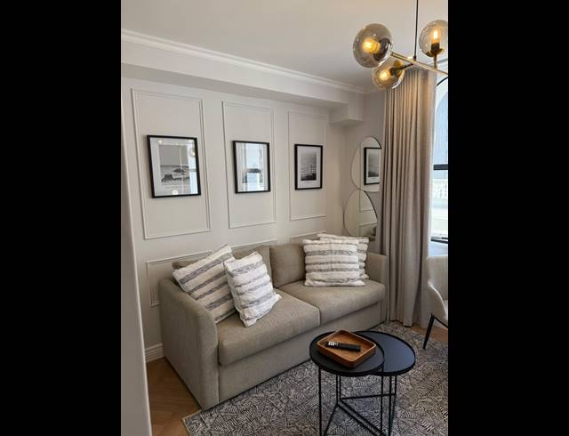 BEDROOM APARTMENT FOR SALE IN CAPE TOWN CITY CENTRE